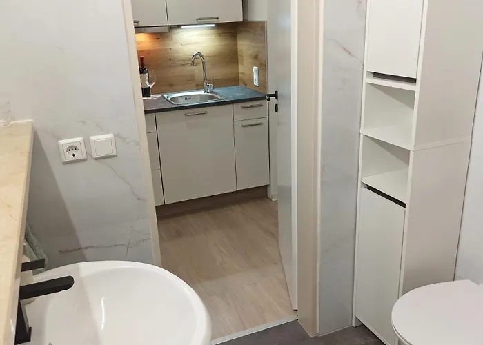 アパート Tiny Style