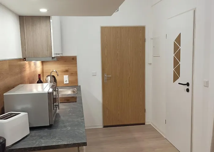 アパート Tiny Style