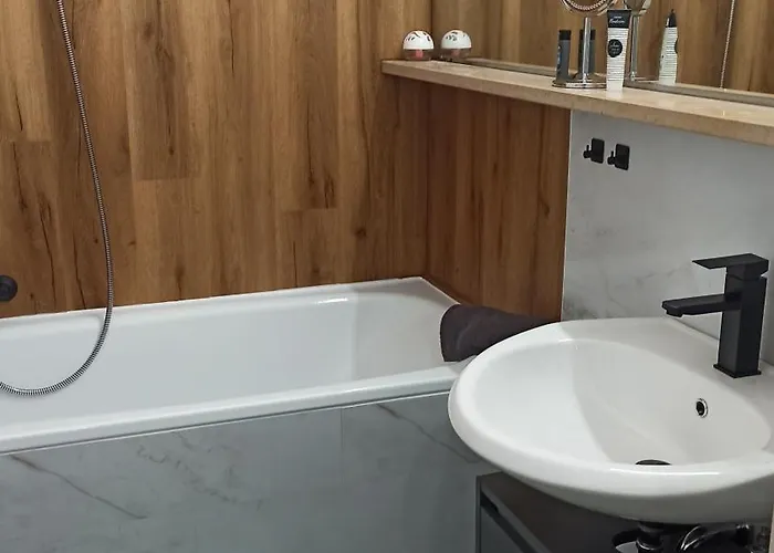 アパート Tiny Style